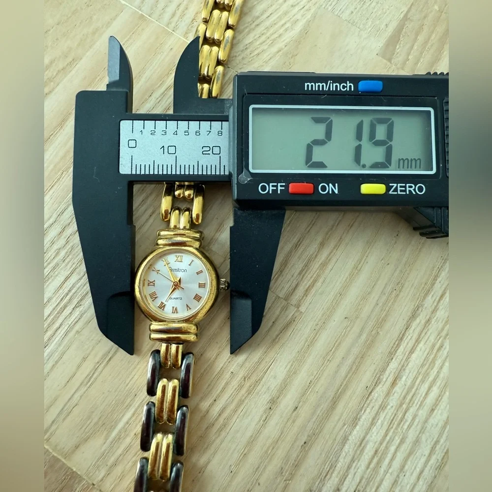 Rare vintage Armitron ladies reversible metal two tone watch NEW BATTERY